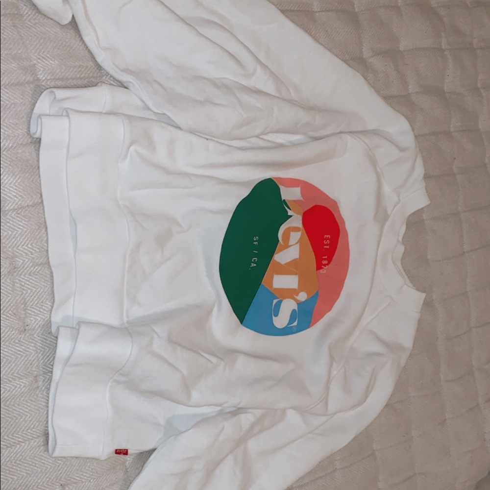 Levi’s sweatshirt
